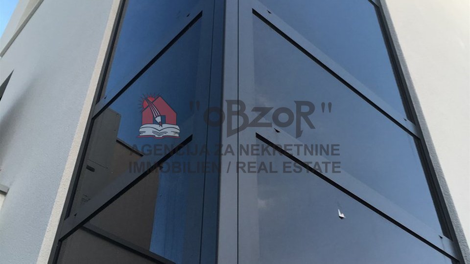 House, 220 m2, For Sale, Zadar - Višnjik