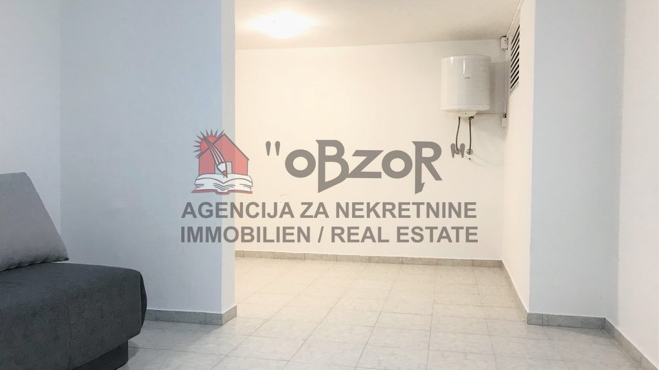 Garage, 48 m2, For Sale, Zadar - Petrići