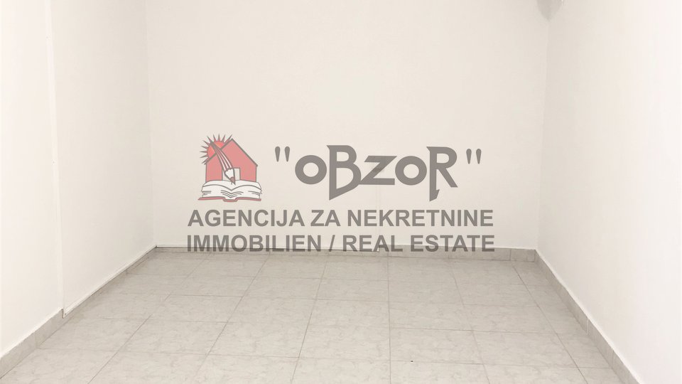 Garage, 48 m2, For Sale, Zadar - Petrići