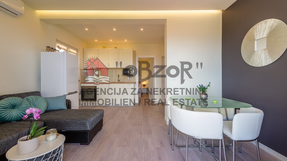 Zadar-BILI BRIG,samostojeća moderna kuća  s 3 apartmana