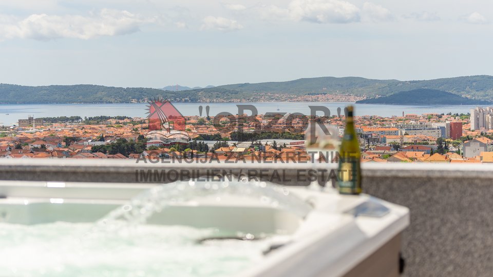 House, 220 m2, For Sale, Zadar - Bili brig