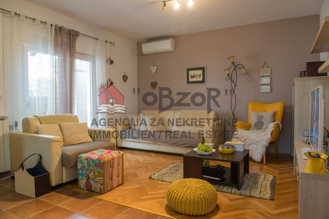 Zadar-RIČINA, dvosoban stan 68m2-namješten