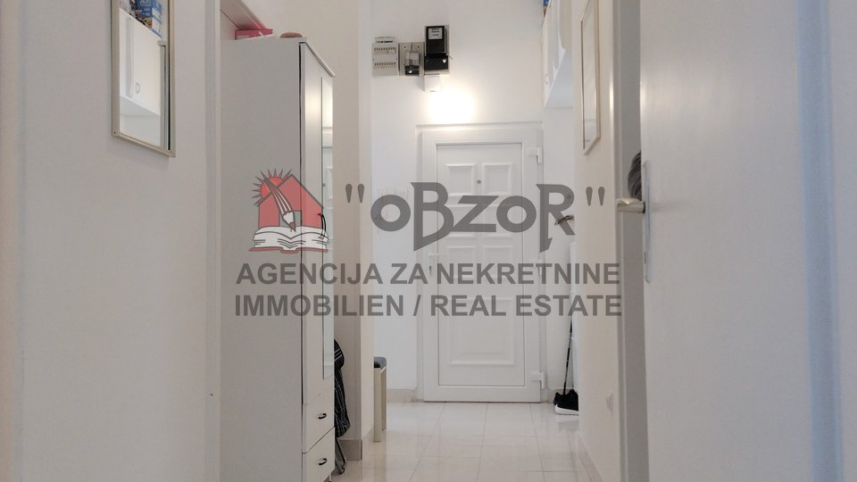 Zadar-POLUOTOK, trosoban stan+studio apartman