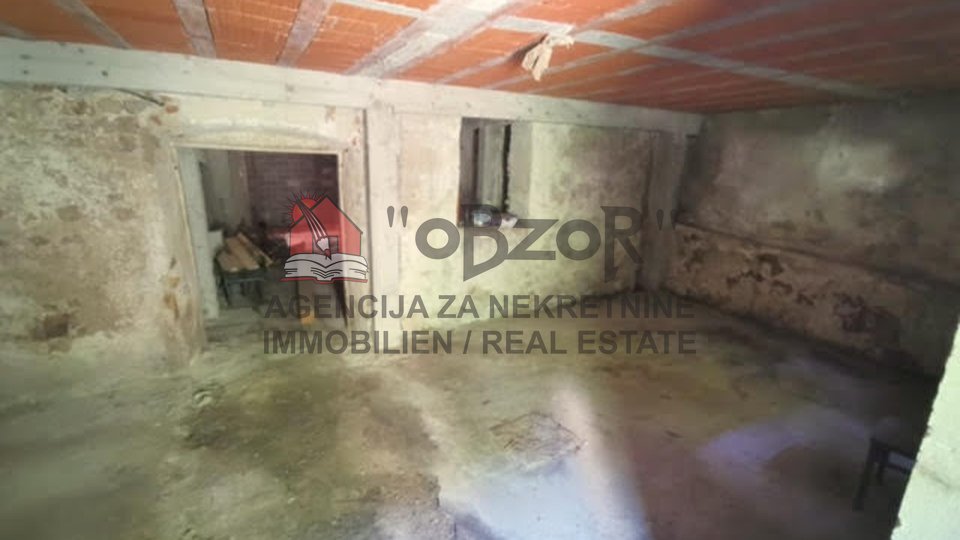 Commercial Property, 176 m2, For Sale, Zadar - Poluotok (centar)