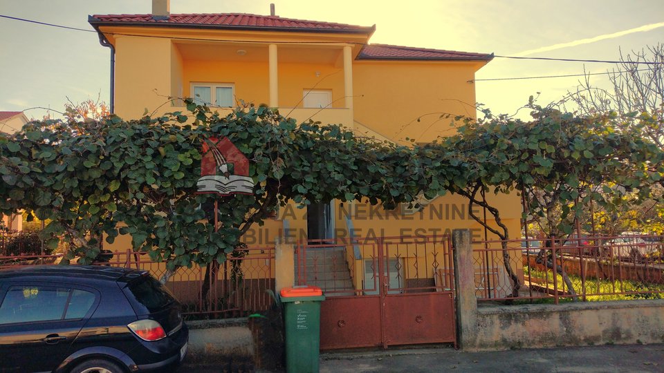 Haus, 283 m2, Verkauf, Zadar - Petrići