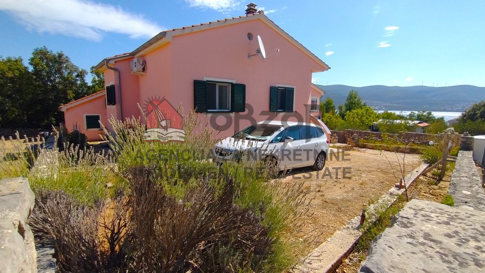 Pridraga – Einfamilienhaus mit Blick auf das Meer