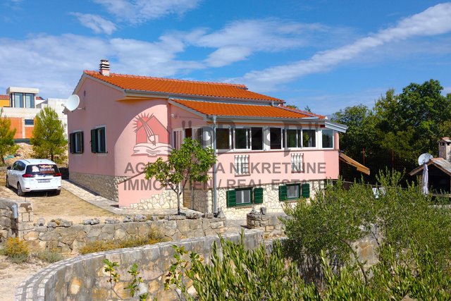 Pridraga – Einfamilienhaus mit Blick auf das Meer