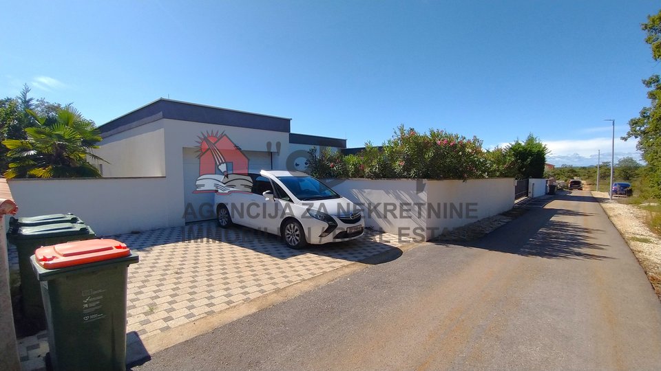 Casa, 335 m2, Vendita, Zadar-okolica - Murvica