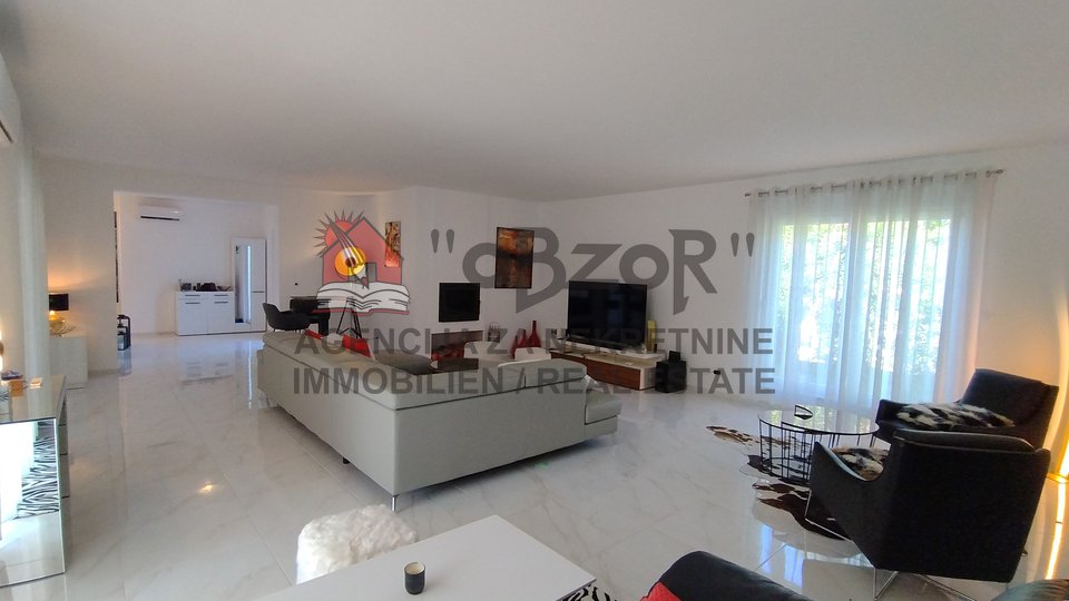 House, 335 m2, For Sale, Zadar-okolica - Murvica