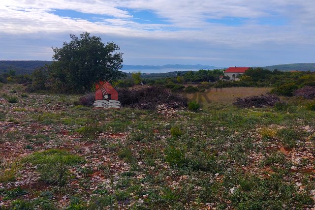 Sukošan-DEBELJAK, građevinsko zemljište 932m2