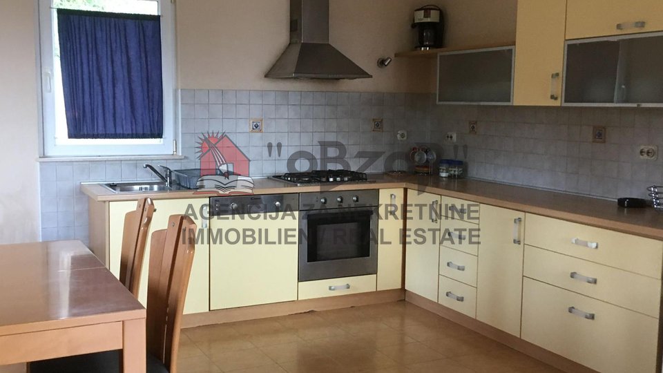 Apartma, 131 m2, Prodaja, Kali