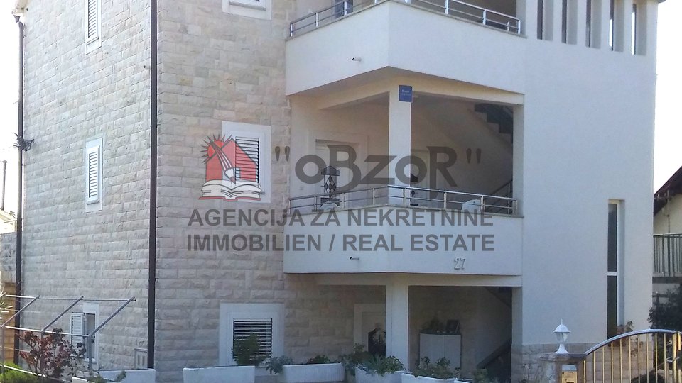 Zadar-DIKLO,samostojeća apartmanska kuća - dvokatnica