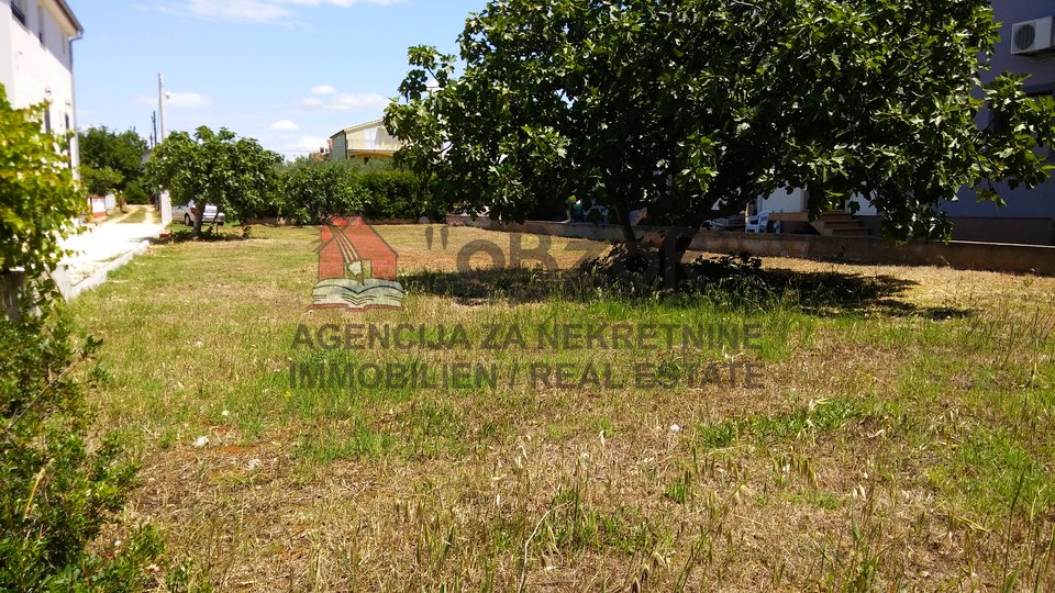 Sukošan, građevinsko zemljište 629m2