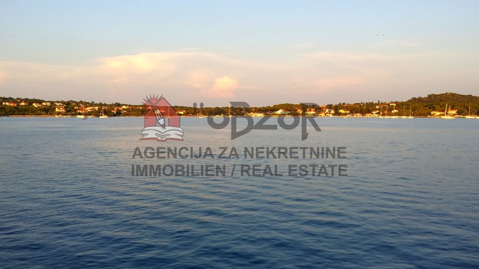 Land, 1070 m2, For Sale, Preko - Ugljan